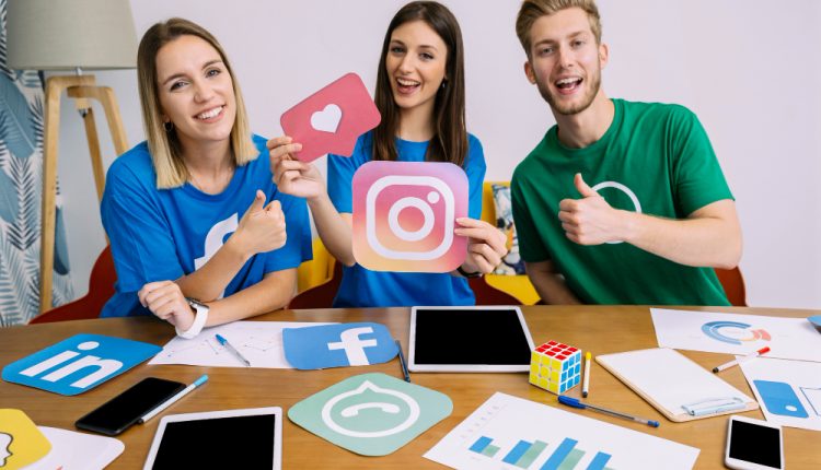 5 Best WordPress Plugins For Social Media Auto-Posting: Easy Link Your Social Accounts