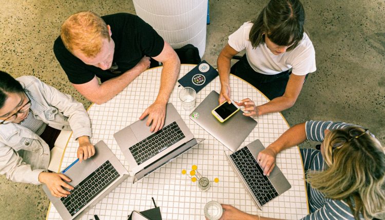 Top 6 SaaS Solutions for Knowledge Management: Construct, Coordinate, and Collaborate on Projects