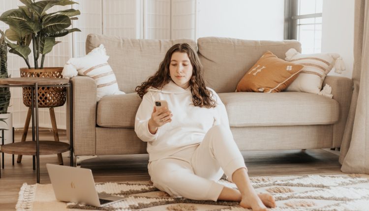 four effective ways to build your online presence