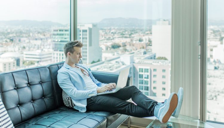 How to Remove Yourself From the Internet