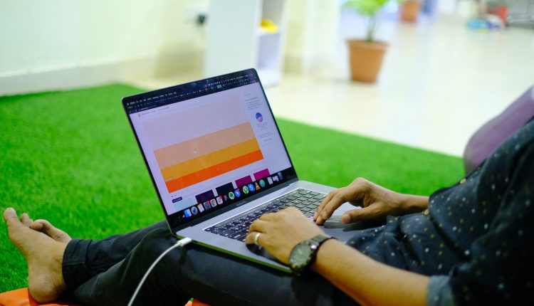 How to Design Your Financial Advisory Service Email in 4 Easy Steps